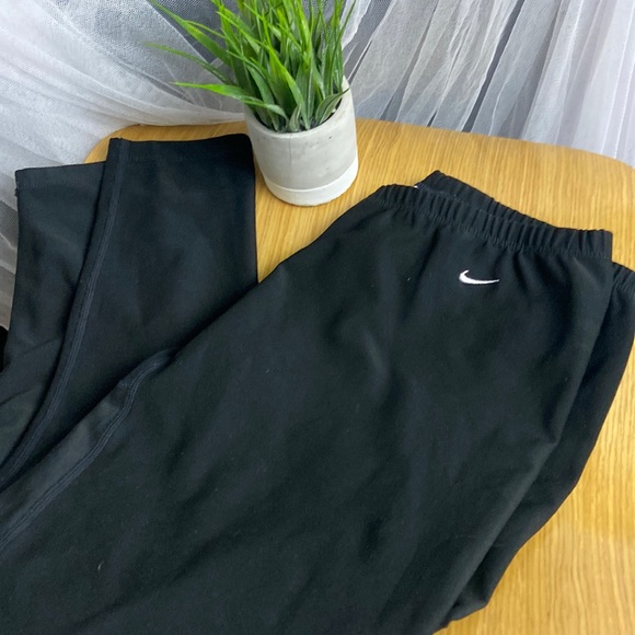Nike Pants - Nike  Yoga pants 💕